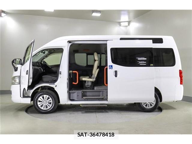 Nissan NV350 Caravan 2016-03 6910732-5
