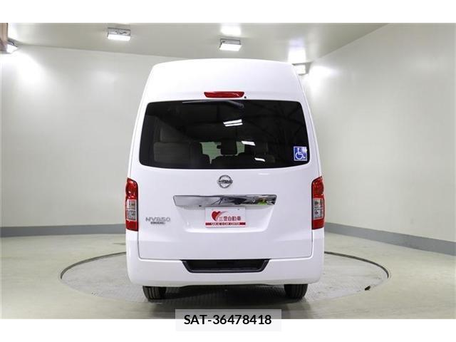 Nissan NV350 Caravan 2016-03 6910732-7