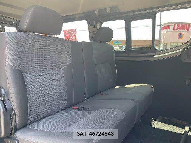 Nissan NV350 Caravan 2018-04 6996709-10