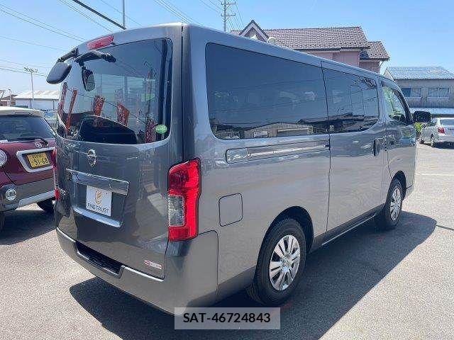 Nissan NV350 Caravan 2018-04 6996709-18