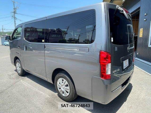 Nissan NV350 Caravan 2018-04 6996709-20