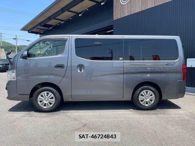 Nissan NV350 Caravan 2018-04 6996709-21