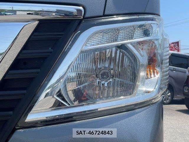 Nissan NV350 Caravan 2018-04 6996709-22