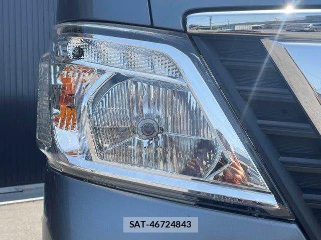 Nissan NV350 Caravan 2018-04 6996709-23