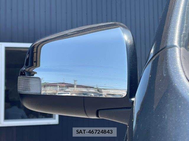 Nissan NV350 Caravan 2018-04 6996709-25
