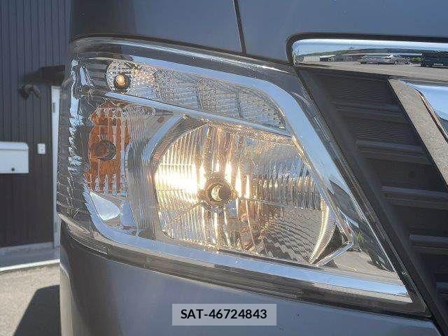 Nissan NV350 Caravan 2018-04 6996709-29