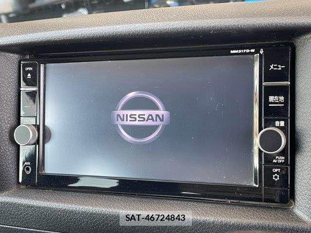 Nissan NV350 Caravan 2018-04 6996709-3