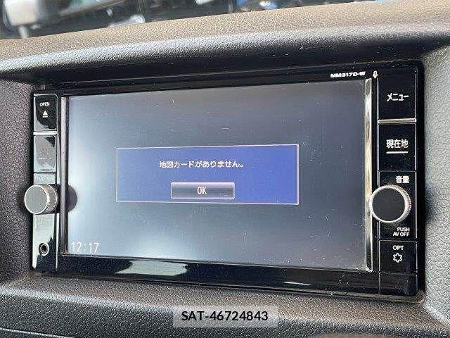 Nissan NV350 Caravan 2018-04 6996709-5