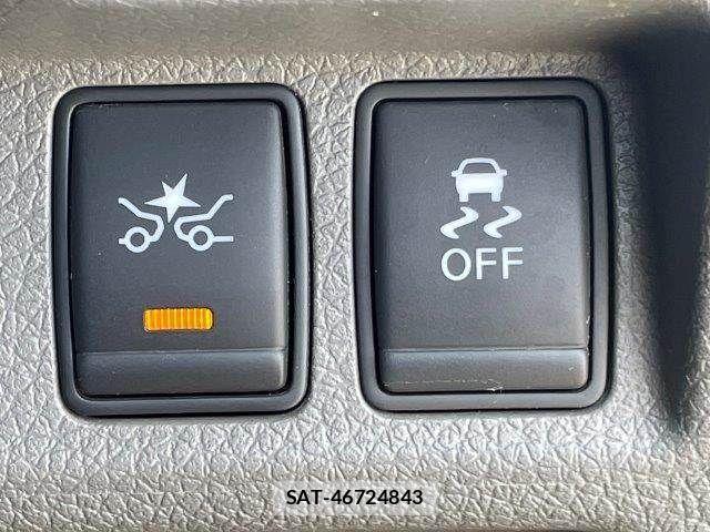 Nissan NV350 Caravan 2018-04 6996709-7
