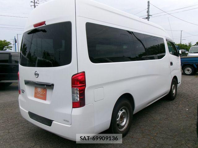 Nissan NV350 Caravan 2015-03 7021167-11