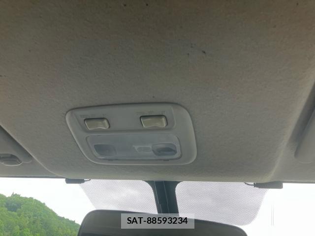 Nissan NV350 Caravan 2015-03 7060084-20