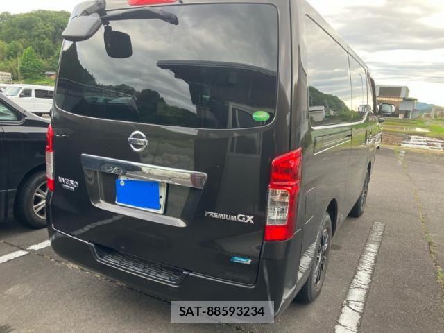 Nissan NV350 Caravan 2015-03 7060084-3