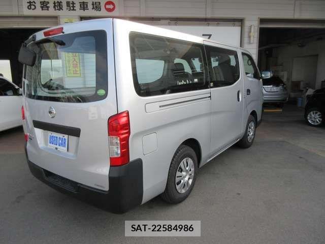 Nissan NV350 Caravan 2020-10 7060081-14