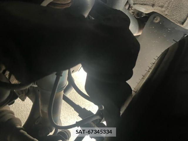 Nissan NV350 Caravan 2012-08 7223186-14