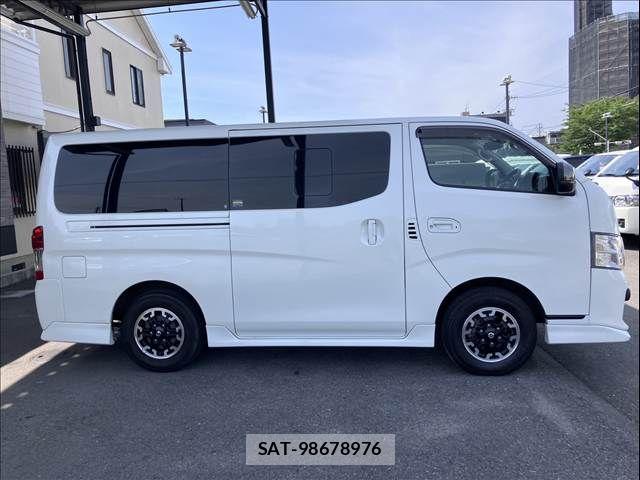 Nissan NV350 Caravan 2020-11 7223190-12
