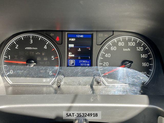 Nissan NV350 Caravan 2021-02 7223192-21