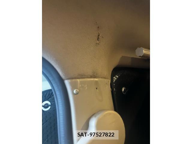 Nissan NV350 Caravan 2012-09 7223183-10
