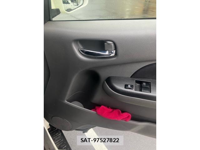 Nissan NV350 Caravan 2012-09 7223183-15