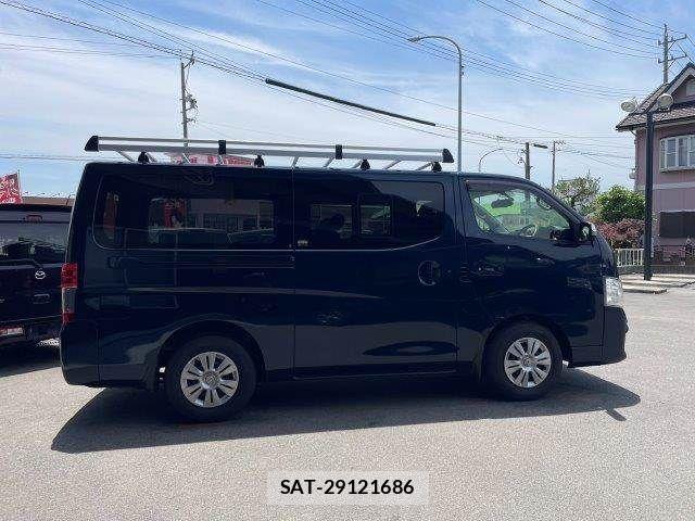 Nissan NV350 Caravan 2018-04 7223185-21