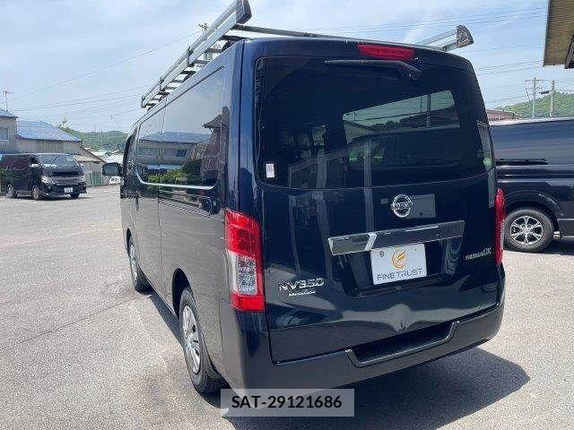 Nissan NV350 Caravan 2018-04 7223185-24