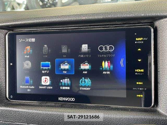 Nissan NV350 Caravan 2018-04 7223185-6