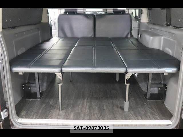 Nissan NV350 Caravan 2020-05 7272609-12