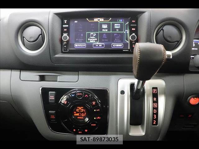 Nissan NV350 Caravan 2020-05 7272609-28