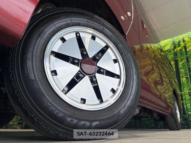 Nissan NV350 Caravan 2019-05 7329102-12