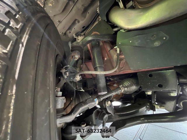 Nissan NV350 Caravan 2019-05 7329102-19