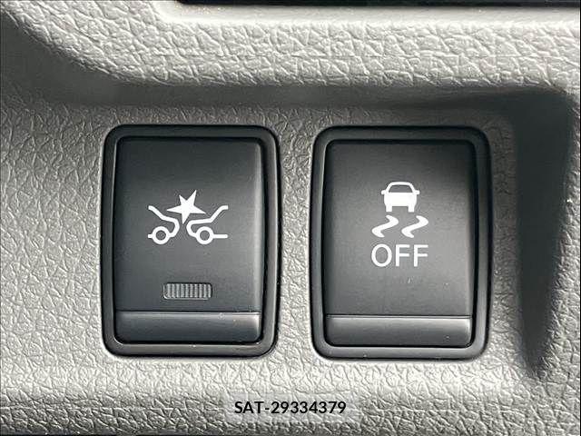 Nissan NV350 Caravan 2019-03 7329099-17