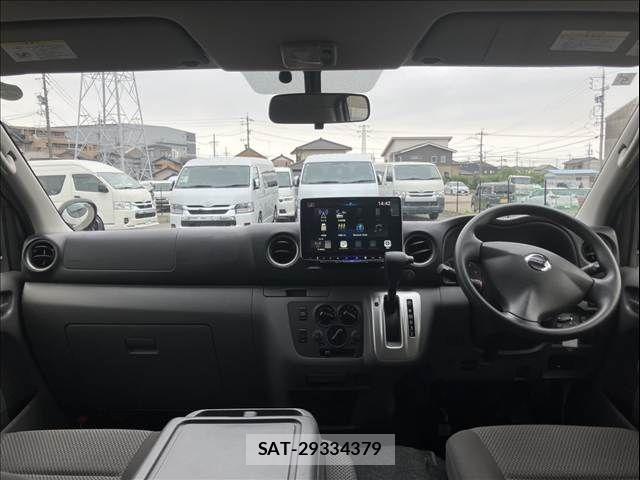 Nissan NV350 Caravan 2019-03 7329099-3