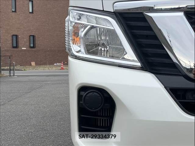 Nissan NV350 Caravan 2019-03 7329099-8