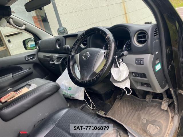 Nissan NV350 Caravan 2013-07 7359186-10