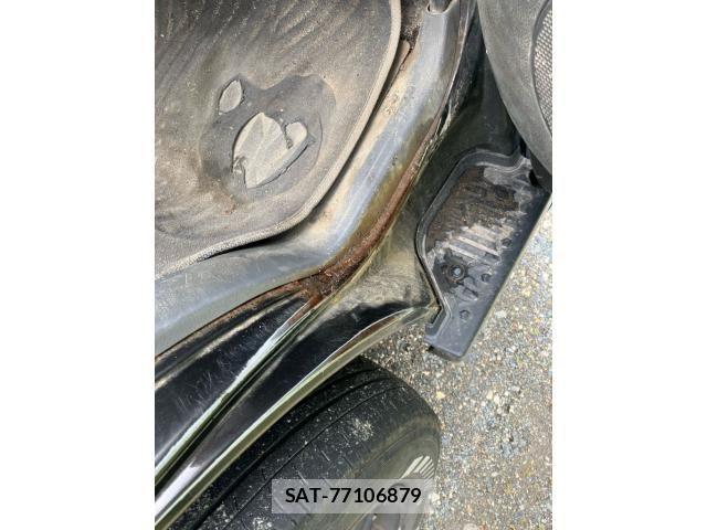 Nissan NV350 Caravan 2013-07 7359186-21