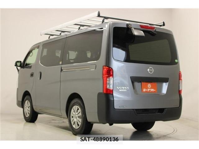 Nissan NV350 Caravan 2019-05 7359190-10