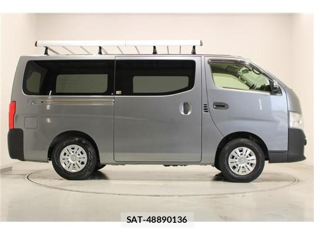 Nissan NV350 Caravan 2019-05 7359190-13