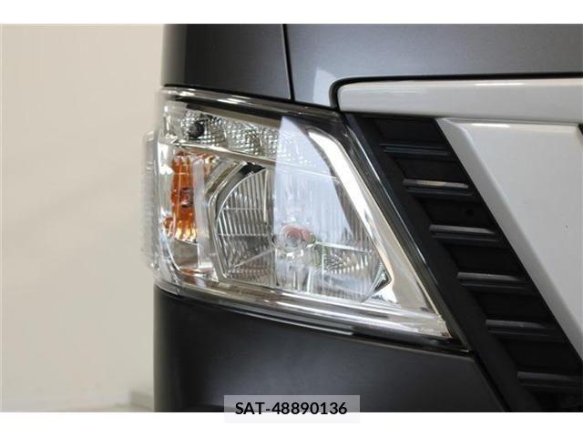 Nissan NV350 Caravan 2019-05 7359190-17