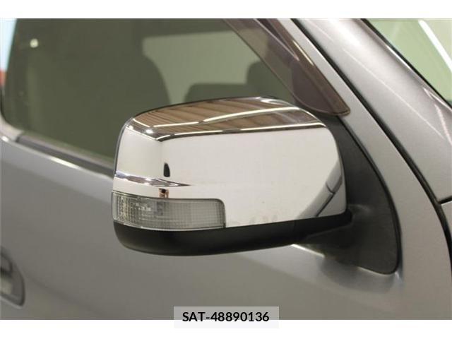 Nissan NV350 Caravan 2019-05 7359190-21