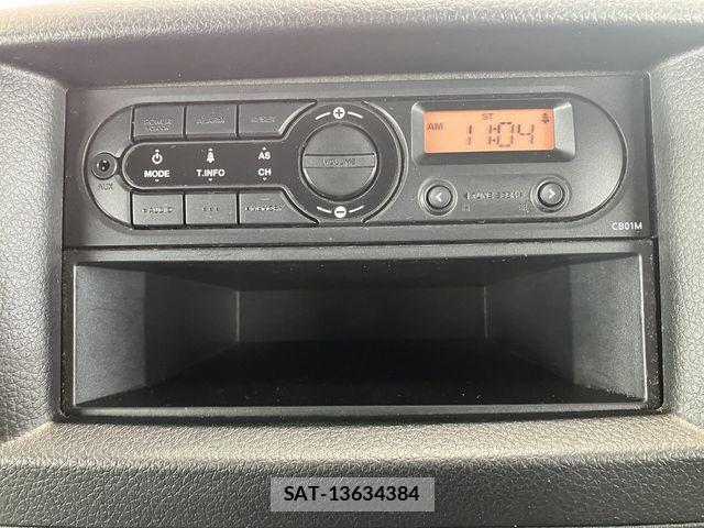 Nissan NV350 Caravan 2020-04 7456551-25
