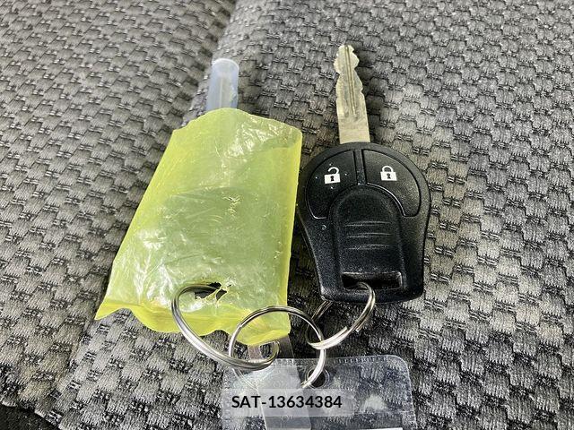 Nissan NV350 Caravan 2020-04 7456551-27