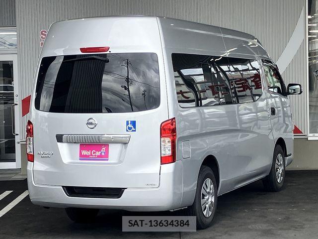 Nissan NV350 Caravan 2020-04 7456551-6