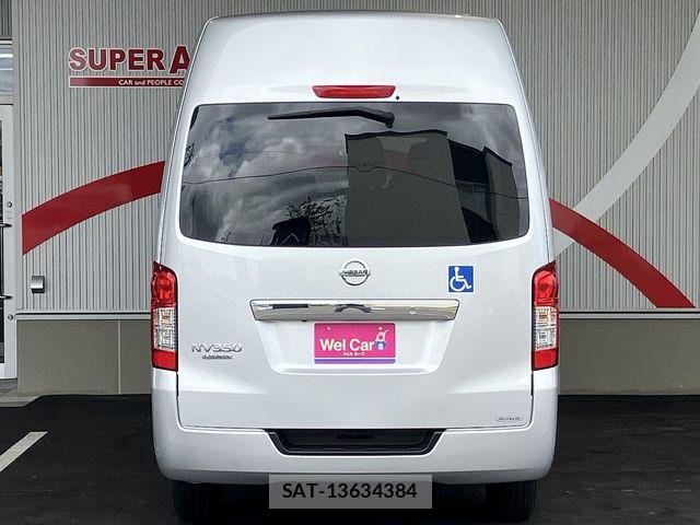 Nissan NV350 Caravan 2020-04 7456551-7