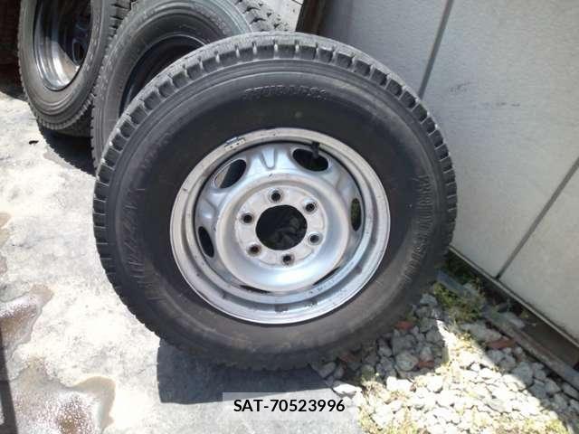 Nissan NV350 Caravan 2019-03 7502074-5