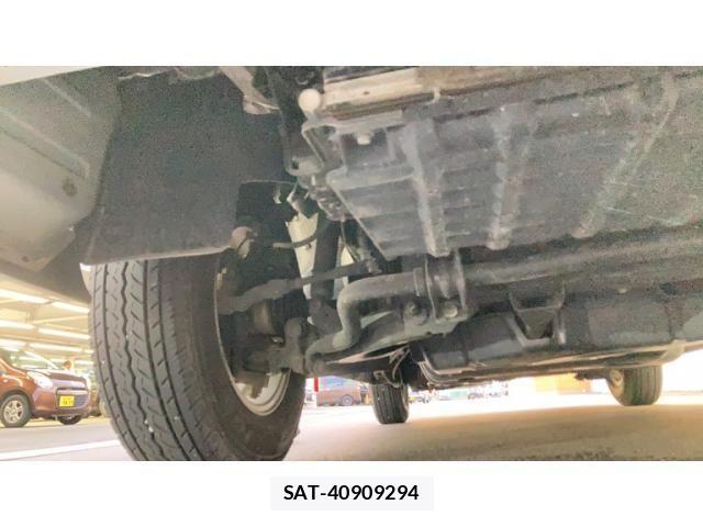 Nissan NV350 Caravan 2016-10 7509579-11