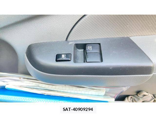 Nissan NV350 Caravan 2016-10 7509579-17
