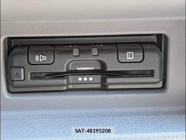 Nissan NV350 Caravan 2020-09 7502073-9