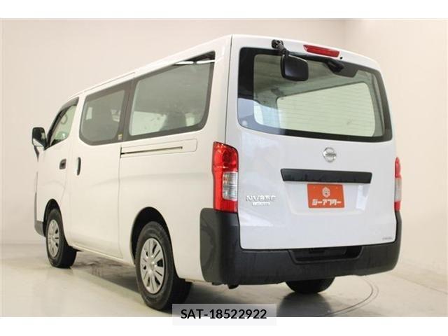 Nissan NV350 Caravan 2019-01 7618993-9