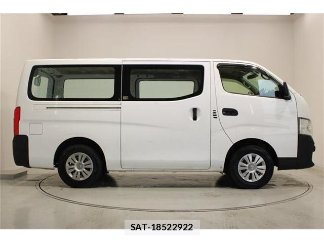 Nissan NV350 Caravan 2019-01 7618993-12