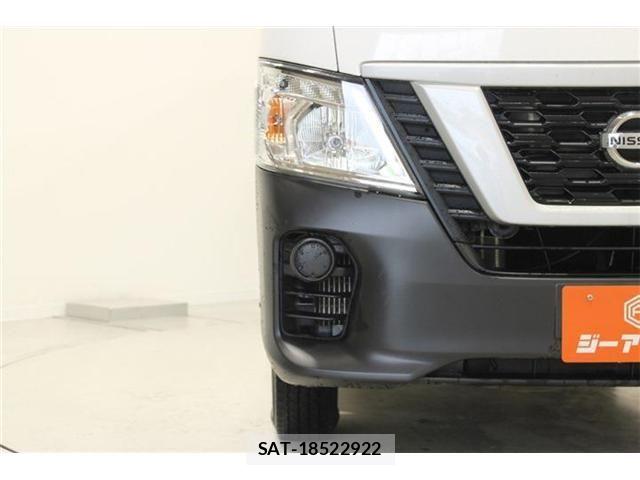 Nissan NV350 Caravan 2019-01 7618993-15