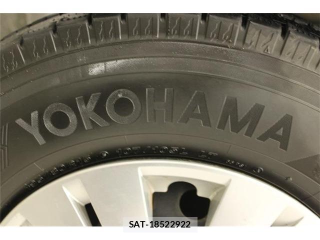 Nissan NV350 Caravan 2019-01 7618993-25